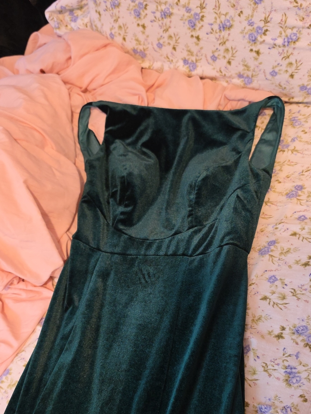 Classic Emerald Green Velvet Sheath Dress - Picture 6 of 8